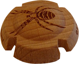 Cava plate made ​​of wood